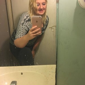 Uploaded by:snowwhore69