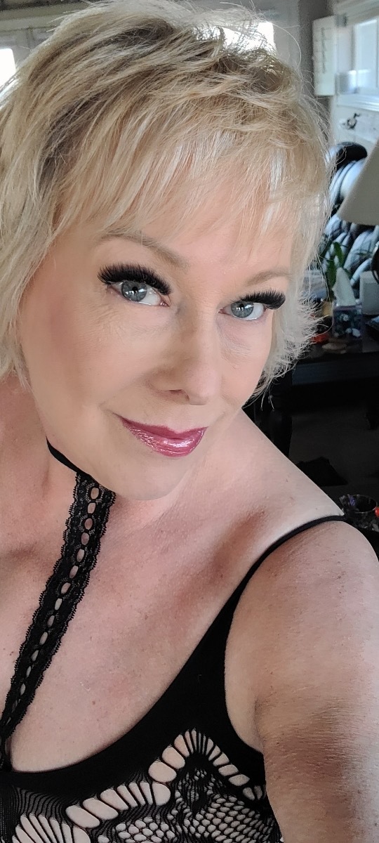 Uploaded by:HornyTwo