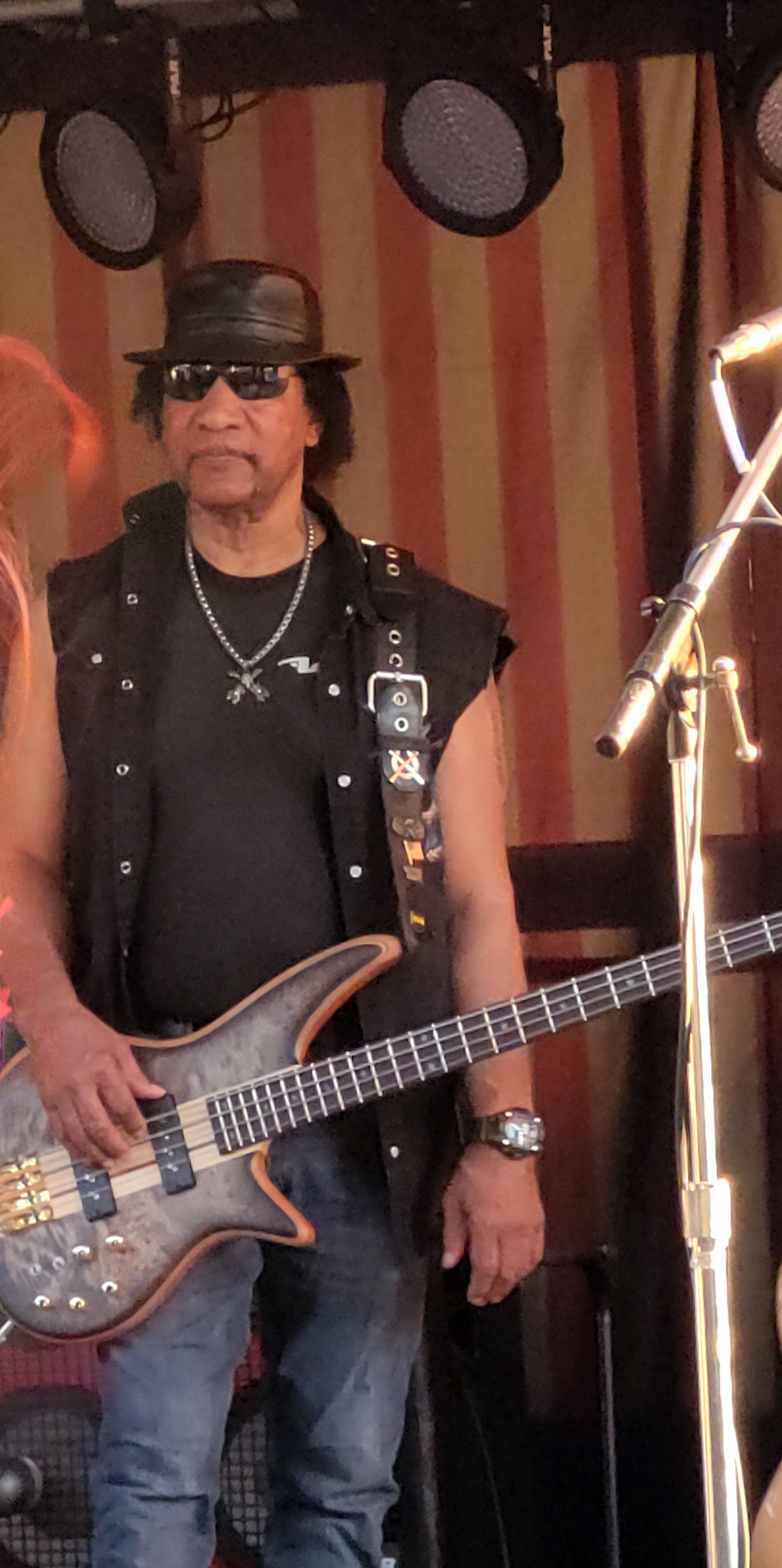 Uploaded by:Marine72