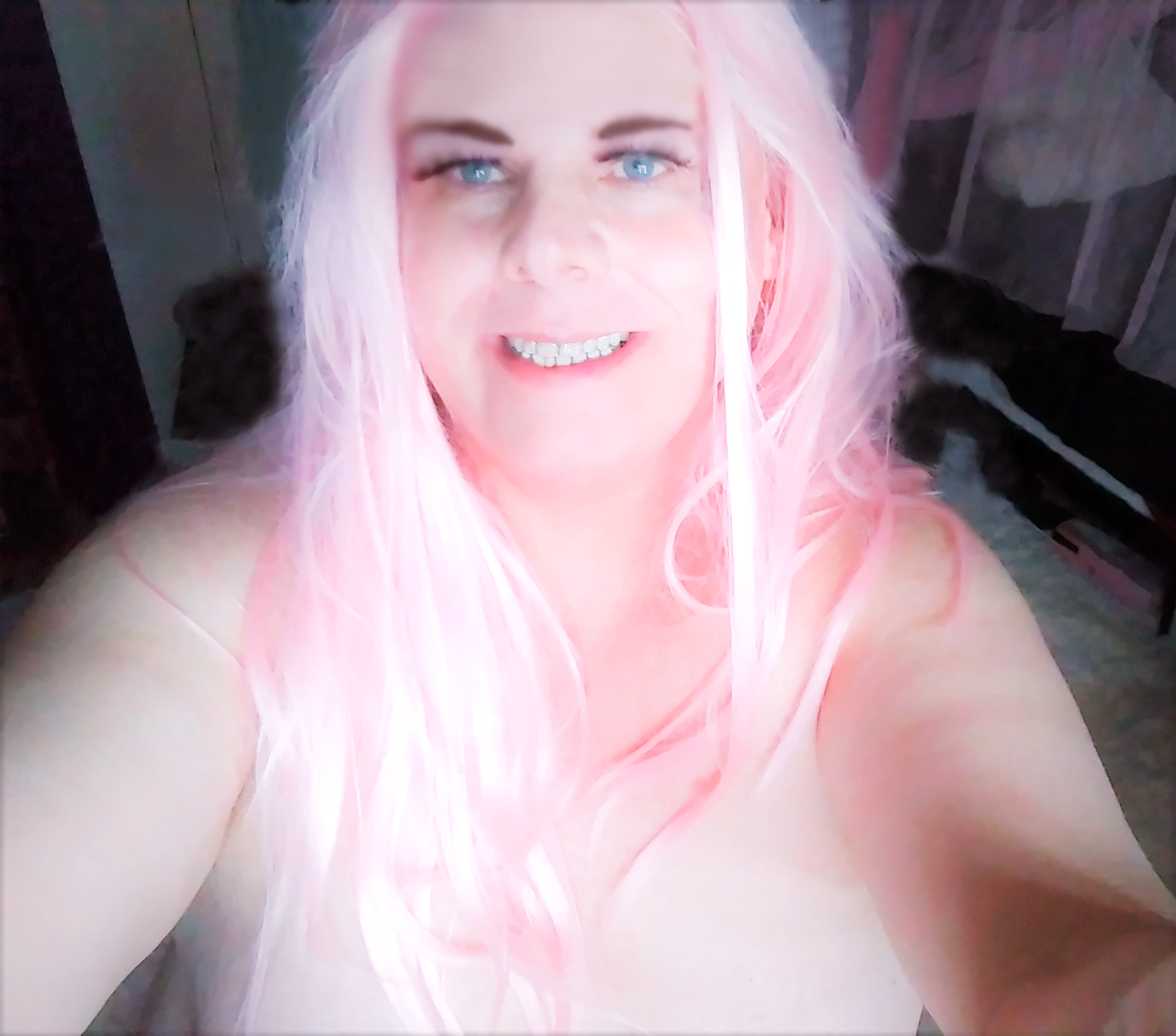 Uploaded by:XxSexToyxX